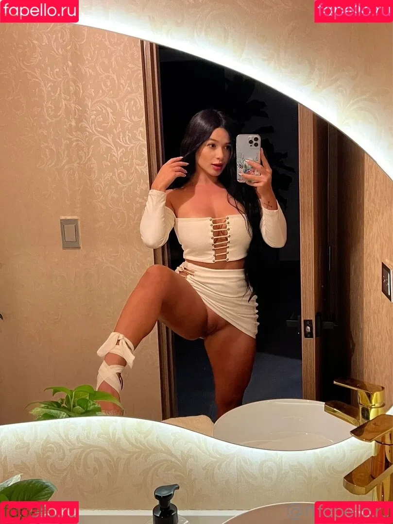 Mel Wood Onlyfans Photo Gallery 