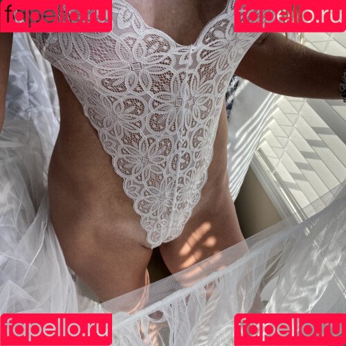 Banshee Moon Onlyfans Photo Gallery 