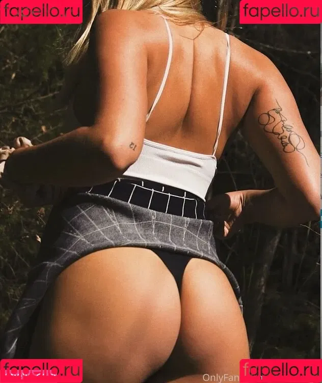 Emily von Strasser Onlyfans Photo Gallery 