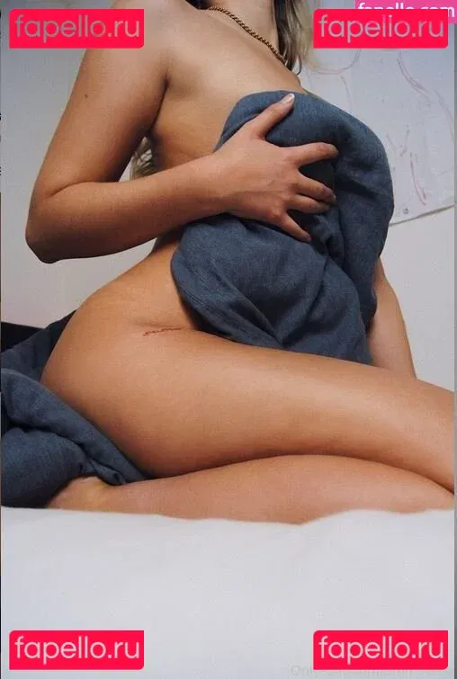 Emily von Strasser Onlyfans Photo Gallery 