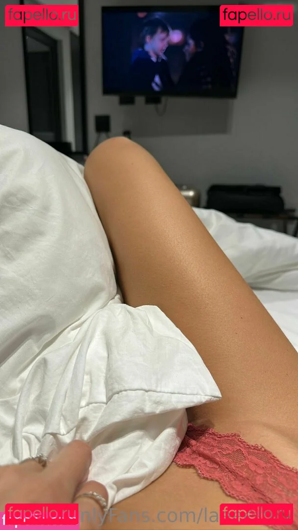 Emily von Strasser Onlyfans Photo Gallery 