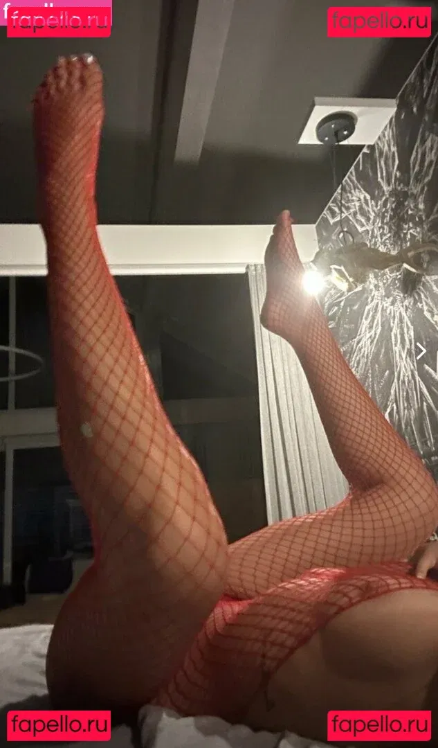 Emily von Strasser Onlyfans Photo Gallery 