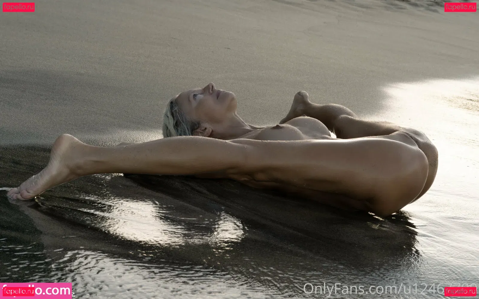 yogaflocke Onlyfans Photo Gallery 