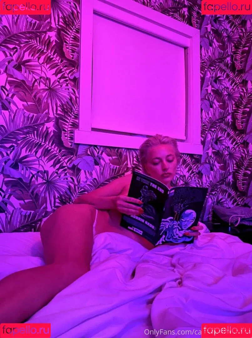 carolinevreeland Onlyfans Photo Gallery 