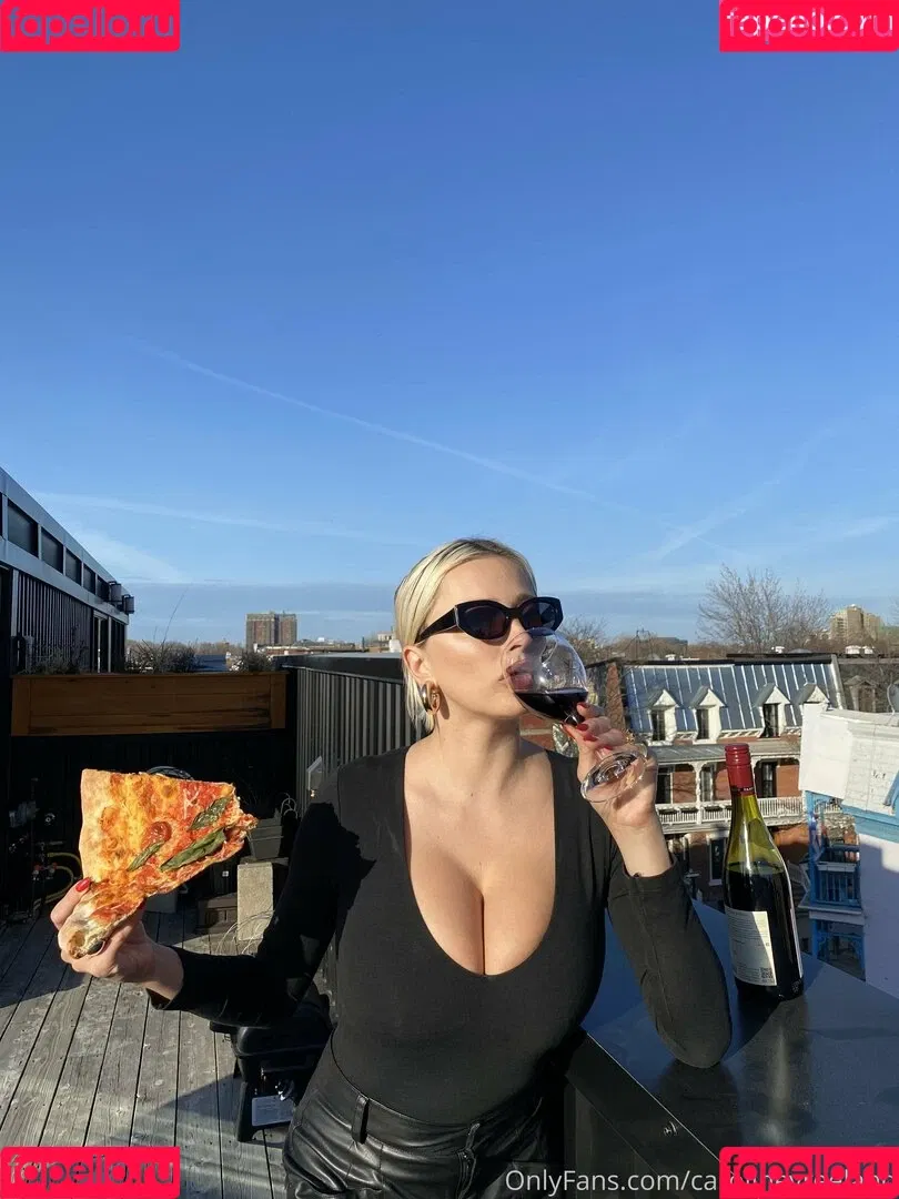carolinevreeland Onlyfans Photo Gallery 