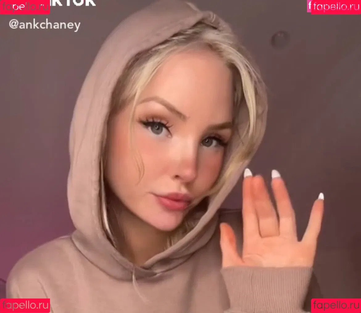 Wer ist das ? Onlyfans Photo Gallery 