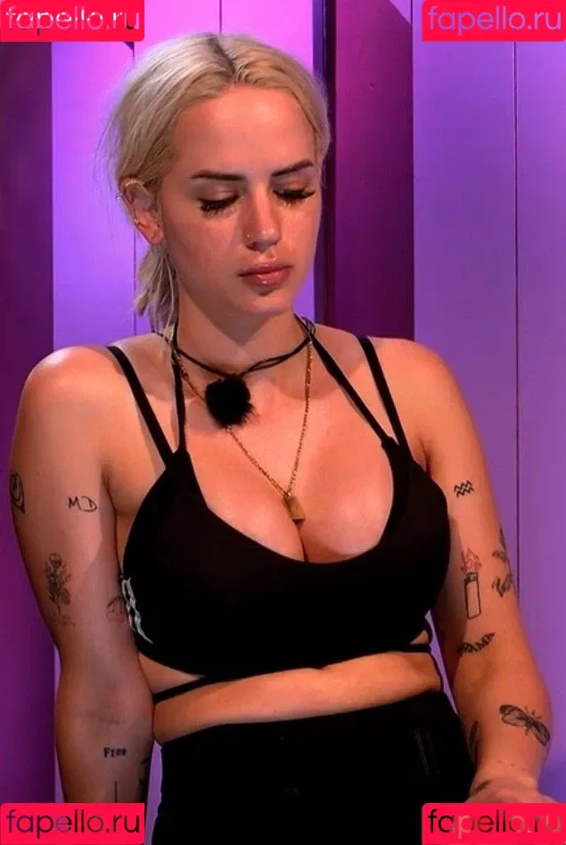 Gina Beckmann Onlyfans Photo Gallery 