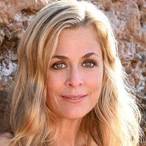 Yi Lin Onlyfans Photo Gallery 