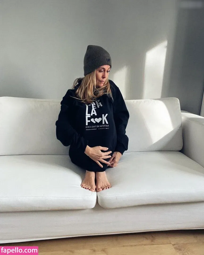 Yi Lin Onlyfans Photo Gallery 