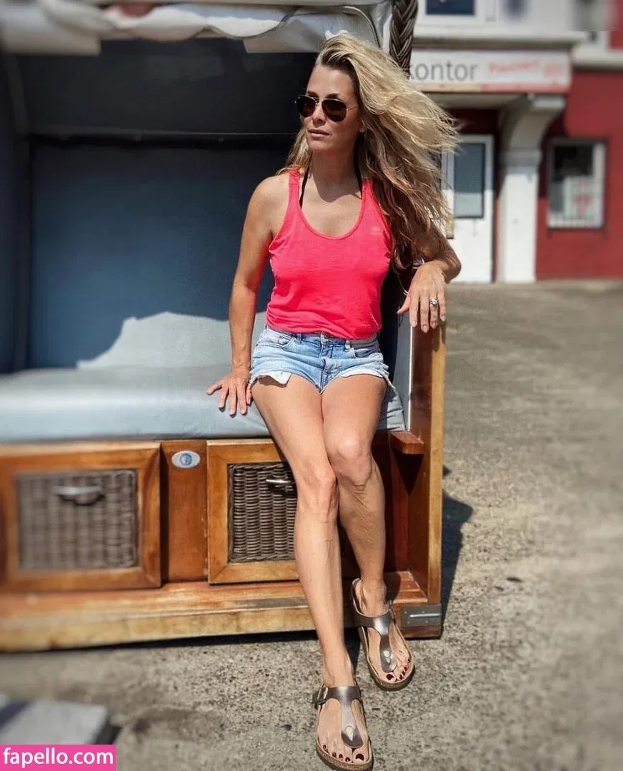 Yi Lin Onlyfans Photo Gallery 