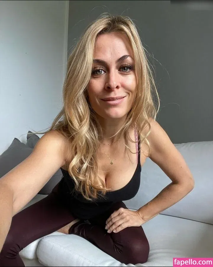 Yi Lin Onlyfans Photo Gallery 