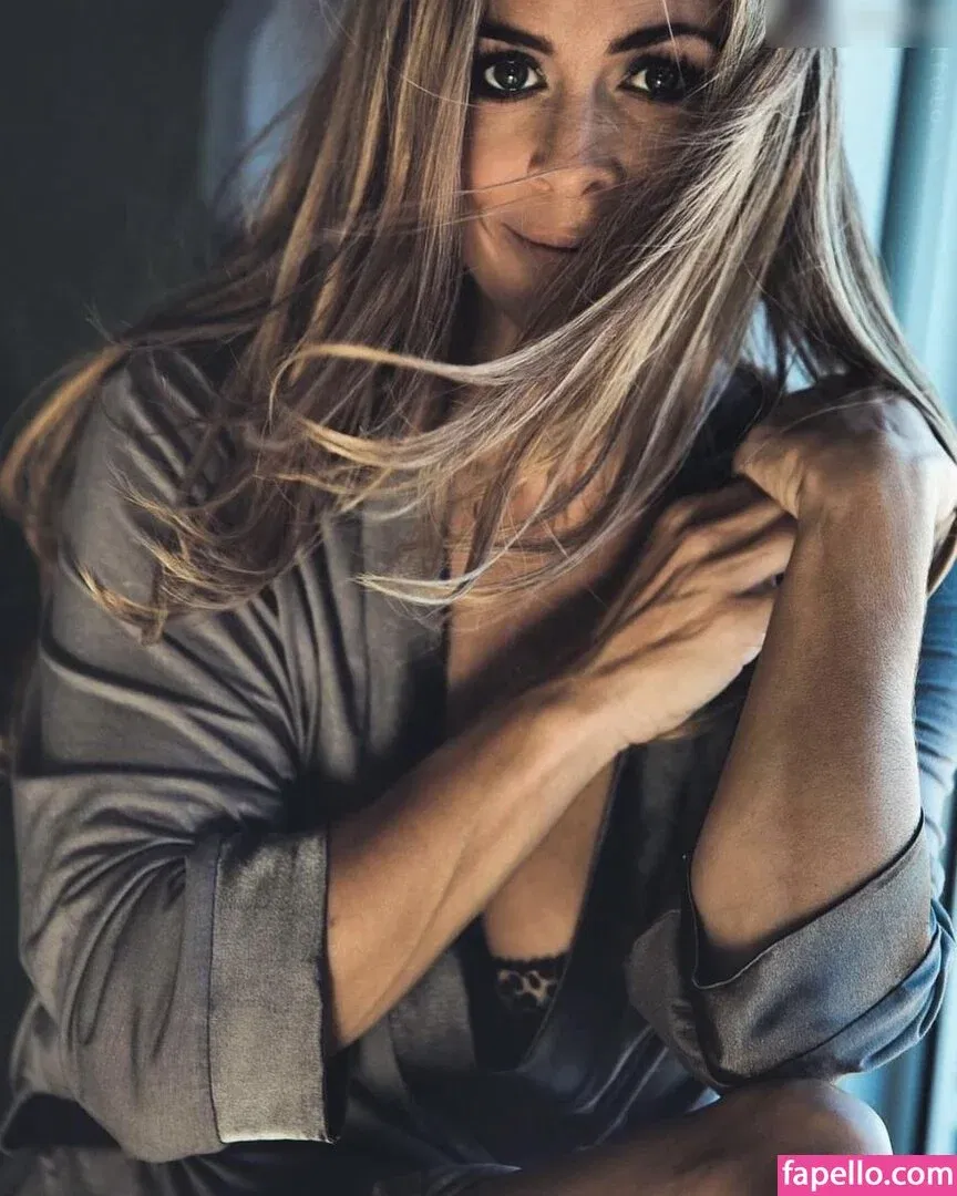 Yi Lin Onlyfans Photo Gallery 