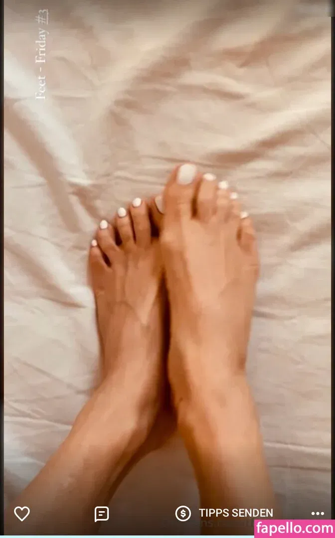 Yi Lin Onlyfans Photo Gallery 