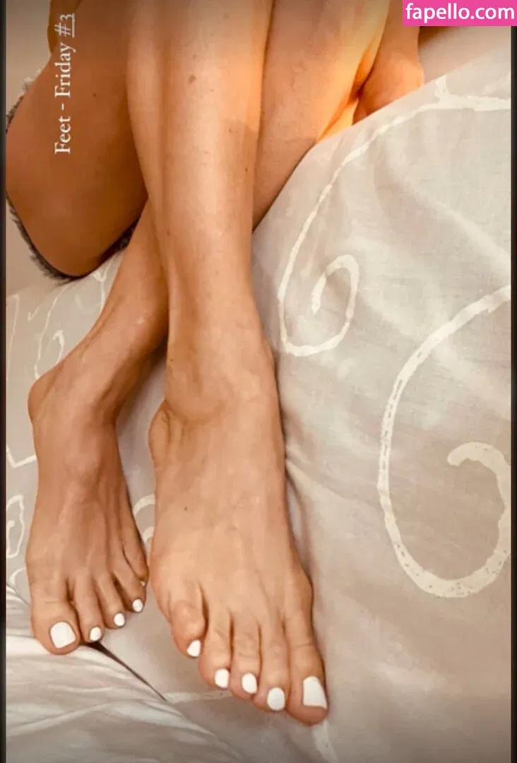 Yi Lin Onlyfans Photo Gallery 