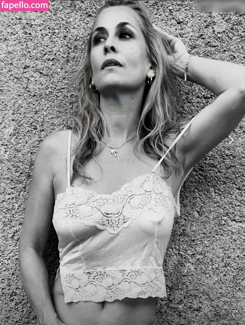 Yi Lin Onlyfans Photo Gallery 