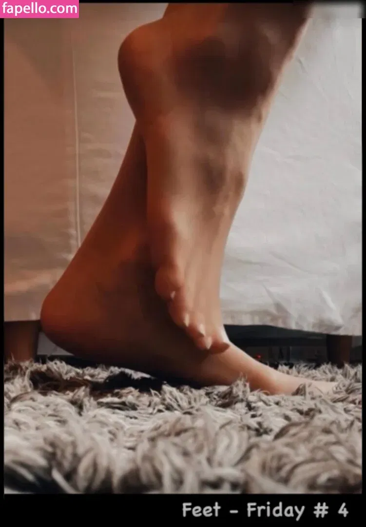 Yi Lin Onlyfans Photo Gallery 