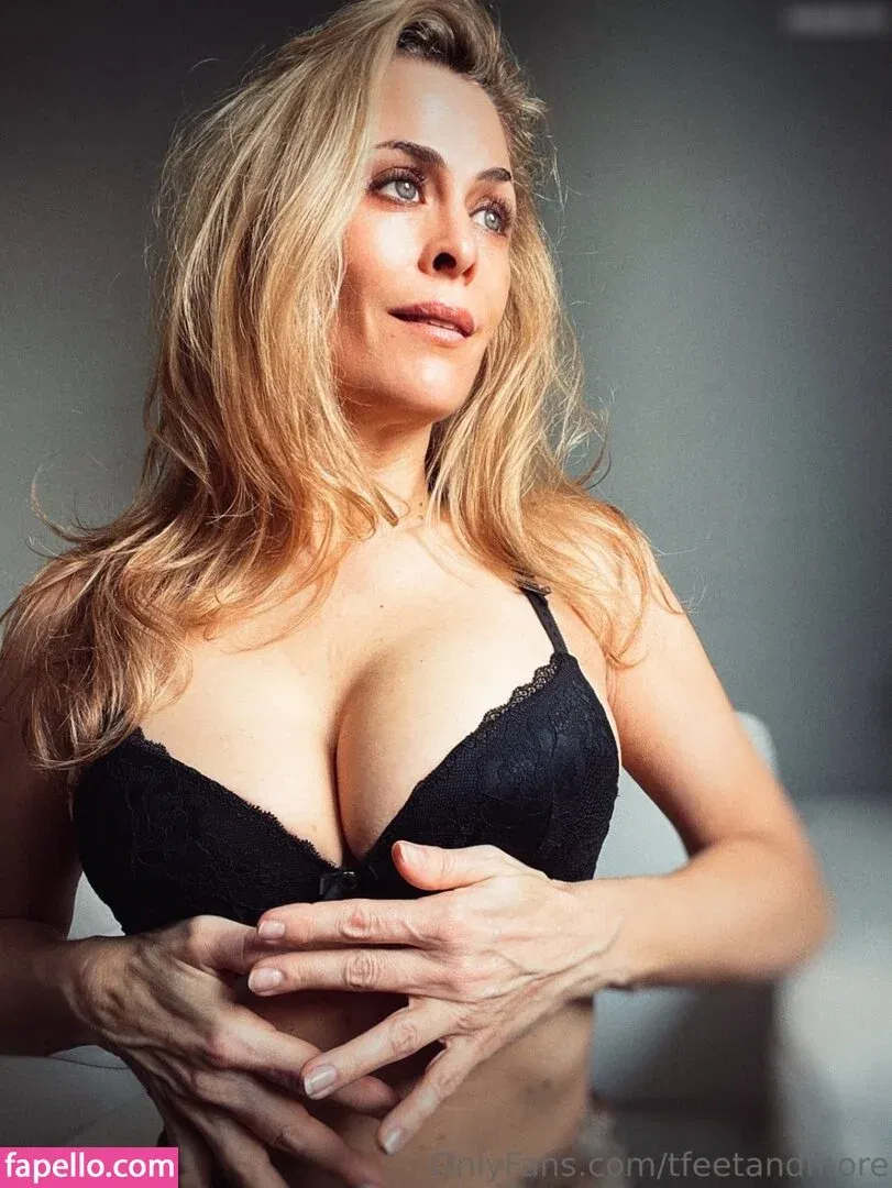 Yi Lin Onlyfans Photo Gallery 