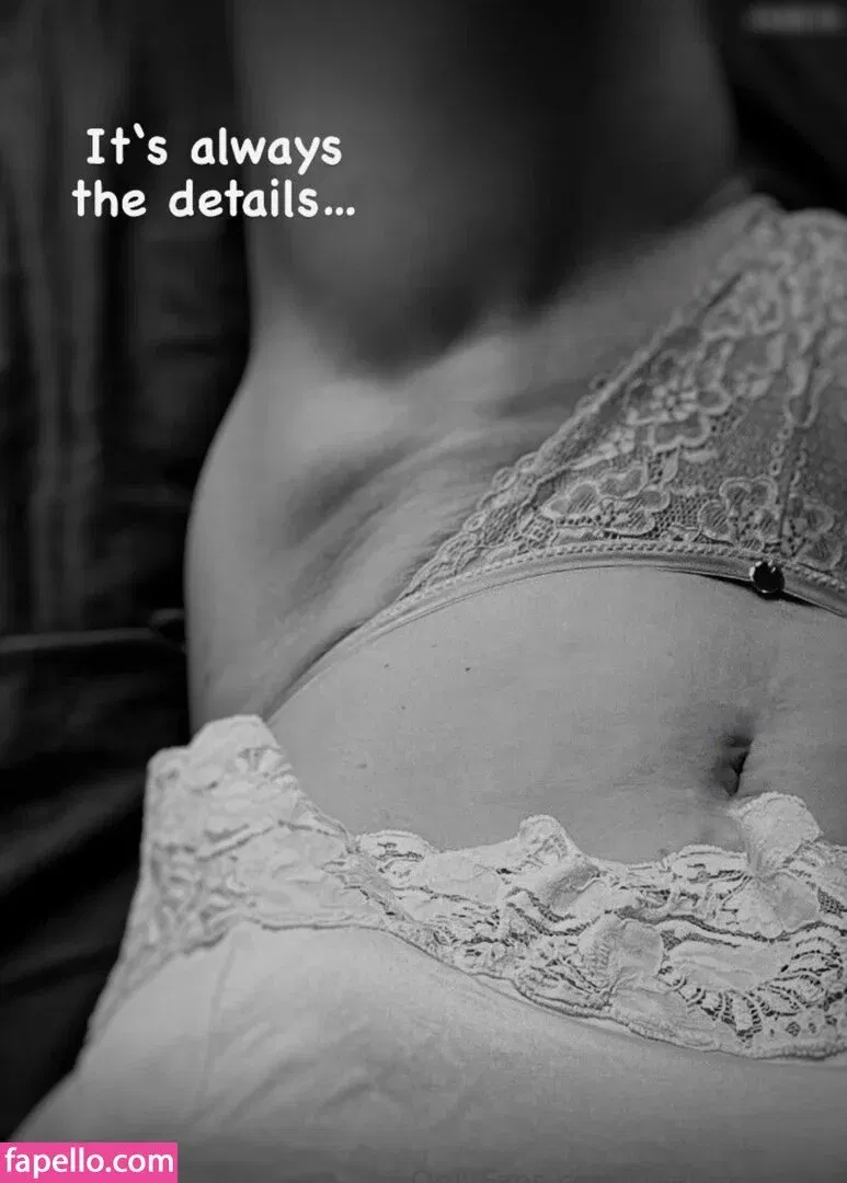 Yi Lin Onlyfans Photo Gallery 