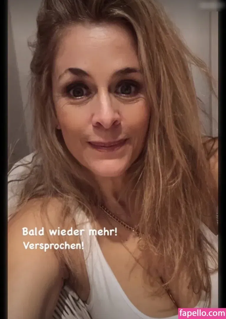 Yi Lin Onlyfans Photo Gallery 