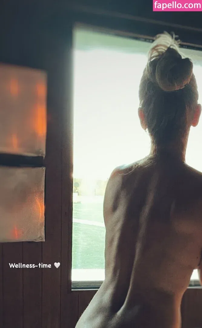 Yi Lin Onlyfans Photo Gallery 