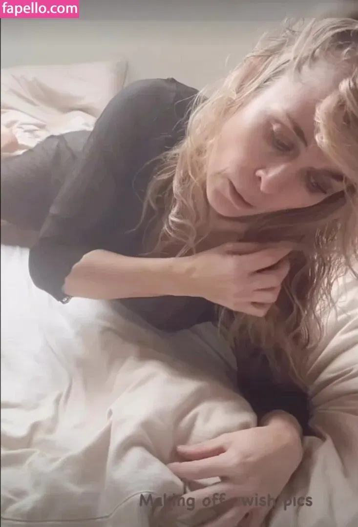 Yi Lin Onlyfans Photo Gallery 