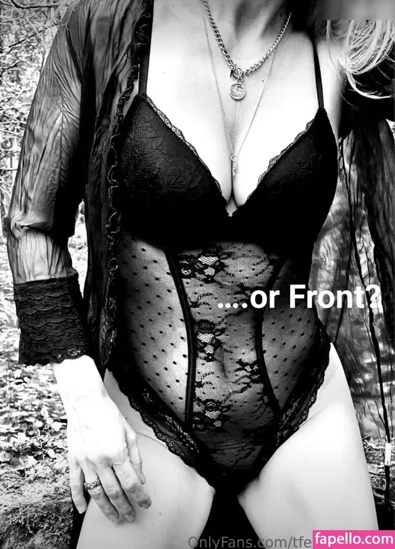 Yi Lin Onlyfans Photo Gallery 