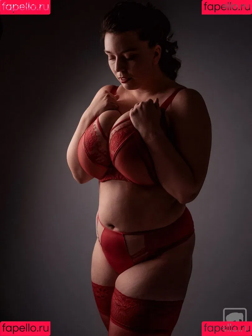 Bella Mona Onlyfans Photo Gallery 