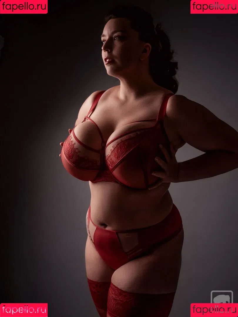 Bella Mona Onlyfans Photo Gallery 
