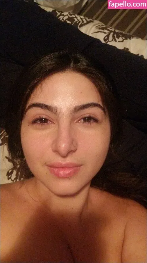 Bella Mona Onlyfans Photo Gallery 