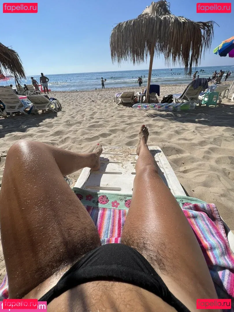 Bella Mona Onlyfans Photo Gallery 