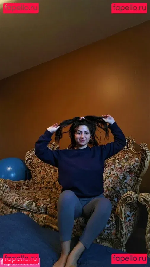 Bella Mona Onlyfans Photo Gallery 