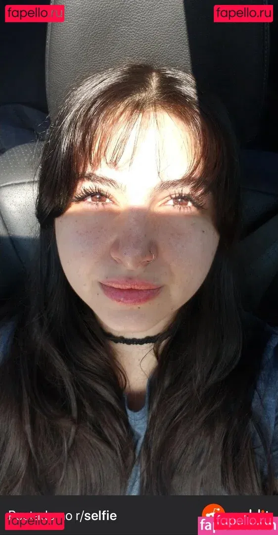 Bella Mona Onlyfans Photo Gallery 