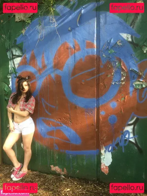 Bella Mona Onlyfans Photo Gallery 