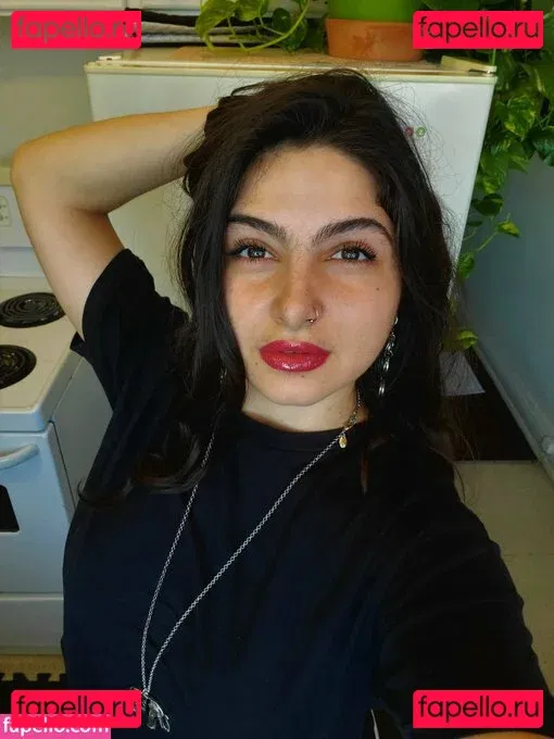 Bella Mona Onlyfans Photo Gallery 