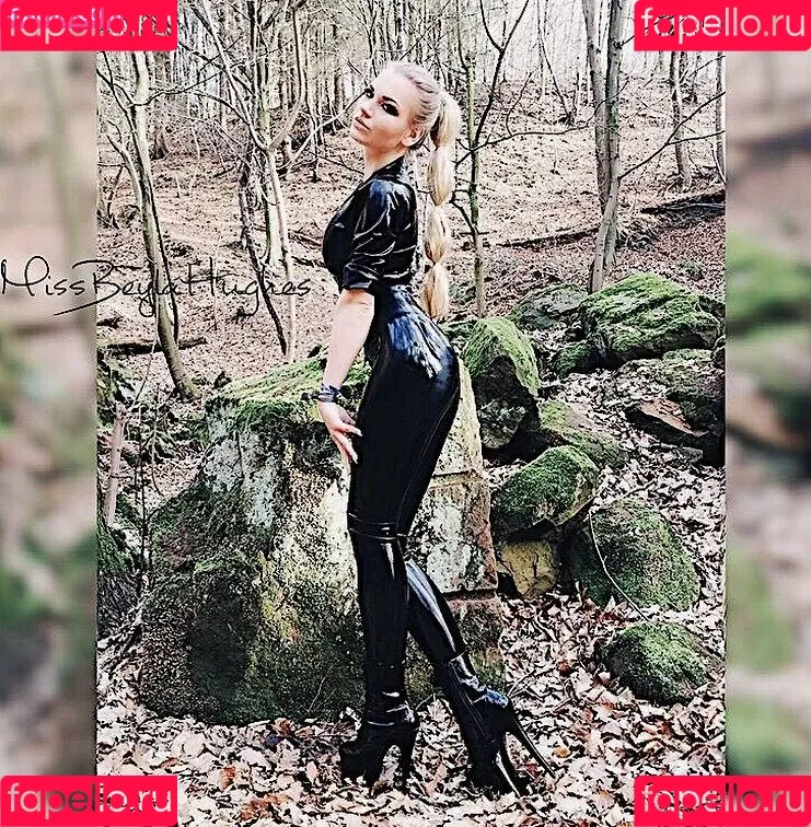 Beyla Hughes Onlyfans Photo Gallery 