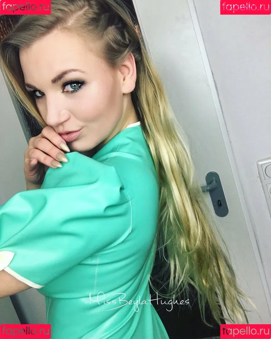 Beyla Hughes Onlyfans Photo Gallery 