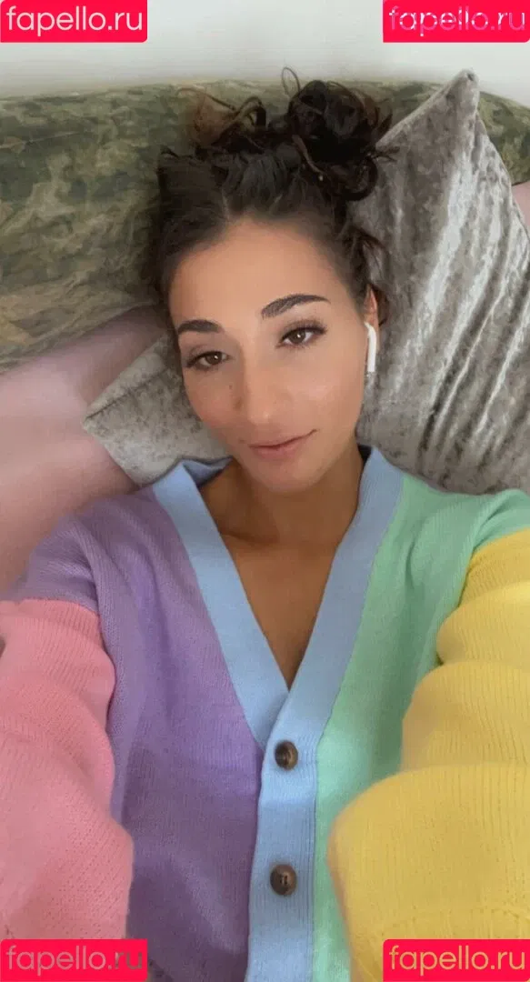 Moyana Onlyfans Photo Gallery 