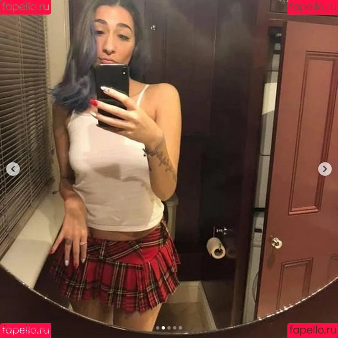 Moyana Onlyfans Photo Gallery 