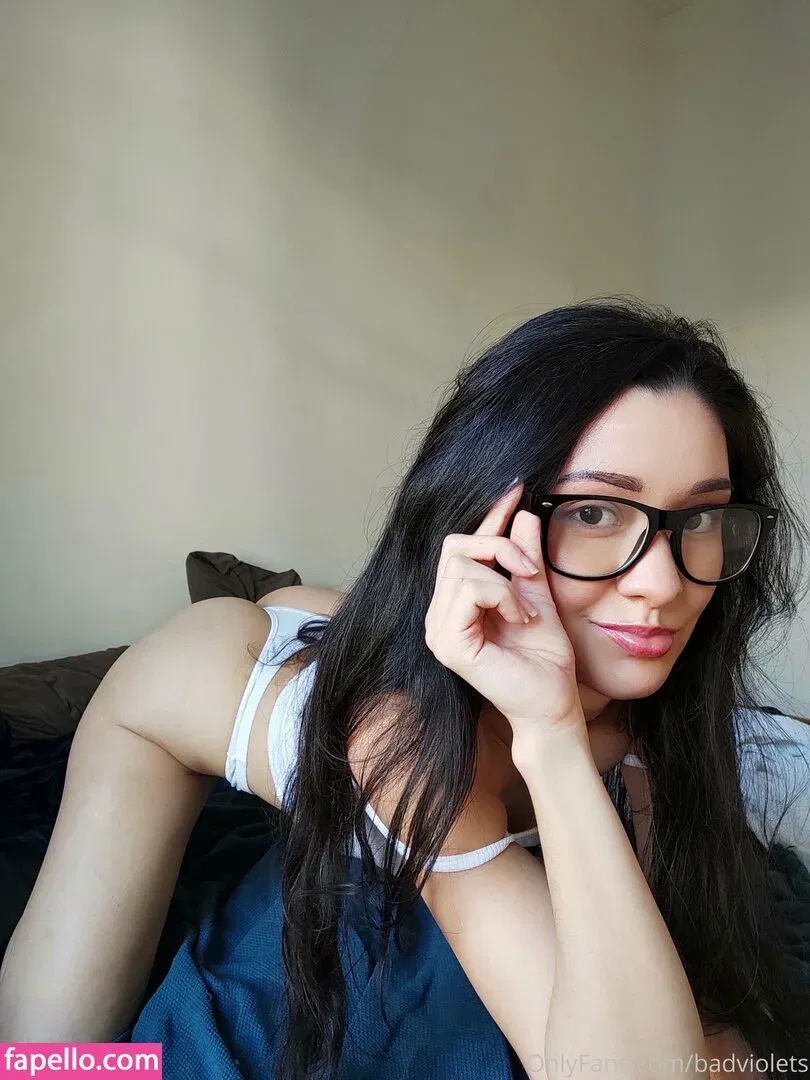 badviolets Onlyfans Photo Gallery 