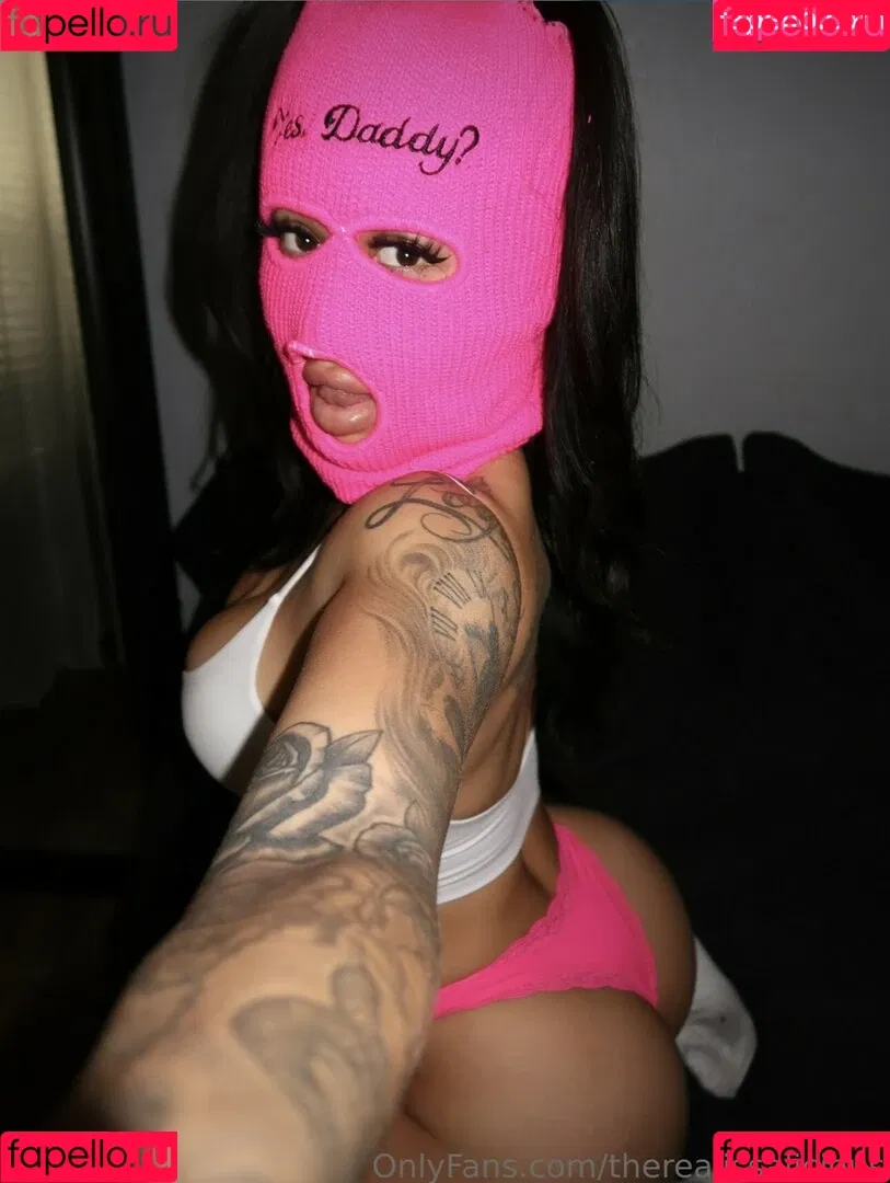 therealissalicious Onlyfans Photo Gallery 