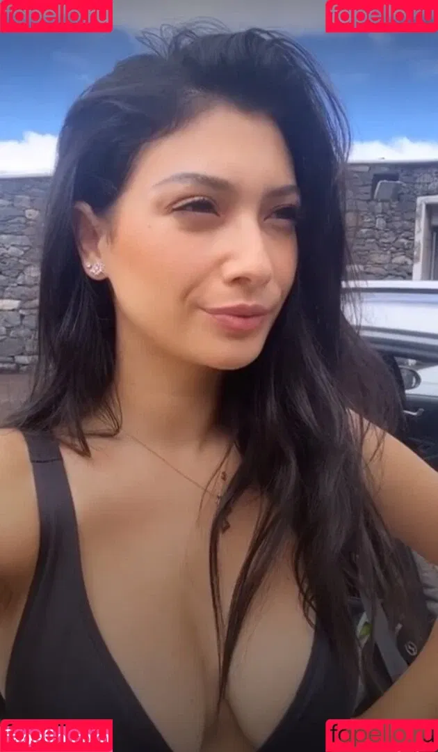 Paola Maria Onlyfans Photo Gallery 