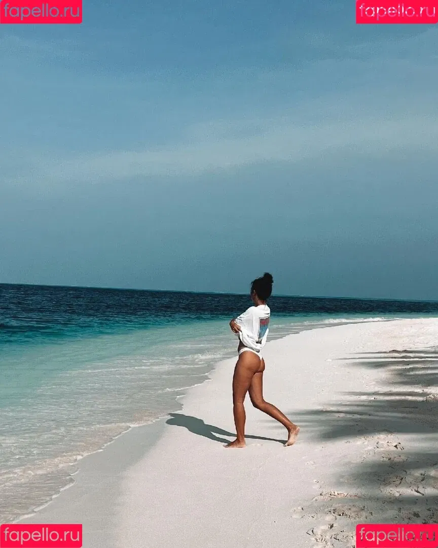 Paola Maria Onlyfans Photo Gallery 