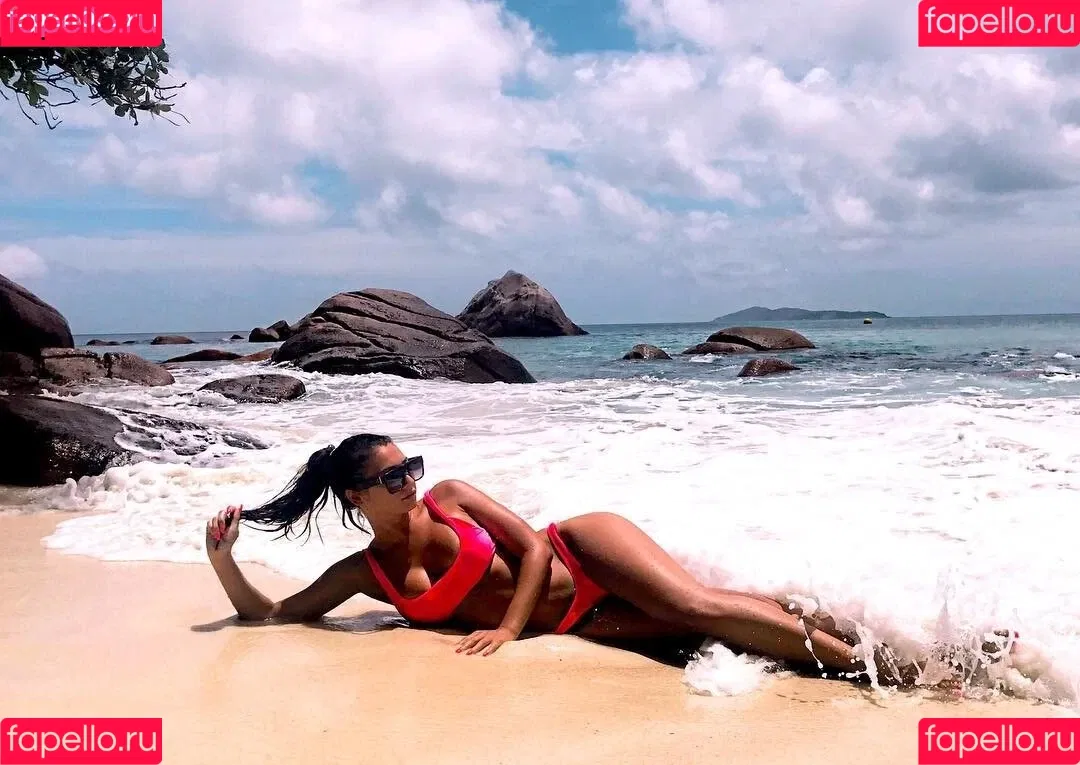Paola Maria Onlyfans Photo Gallery 