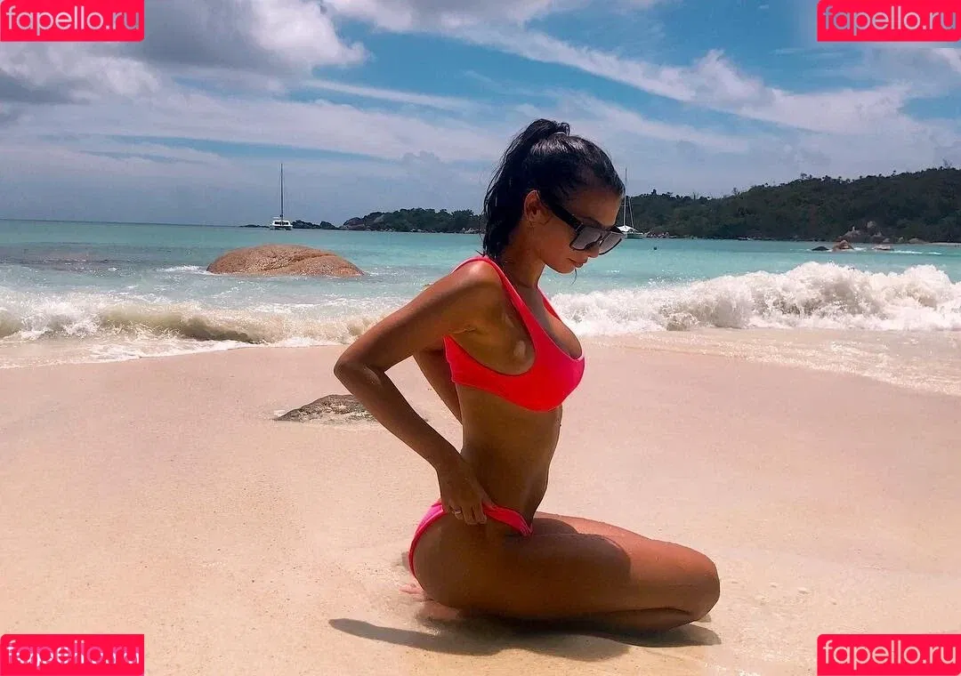 Paola Maria Onlyfans Photo Gallery 