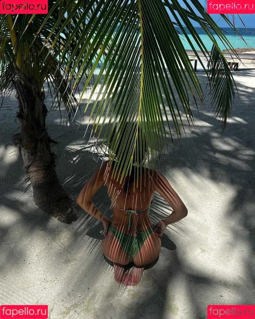 Paola Maria Onlyfans Photo Gallery 
