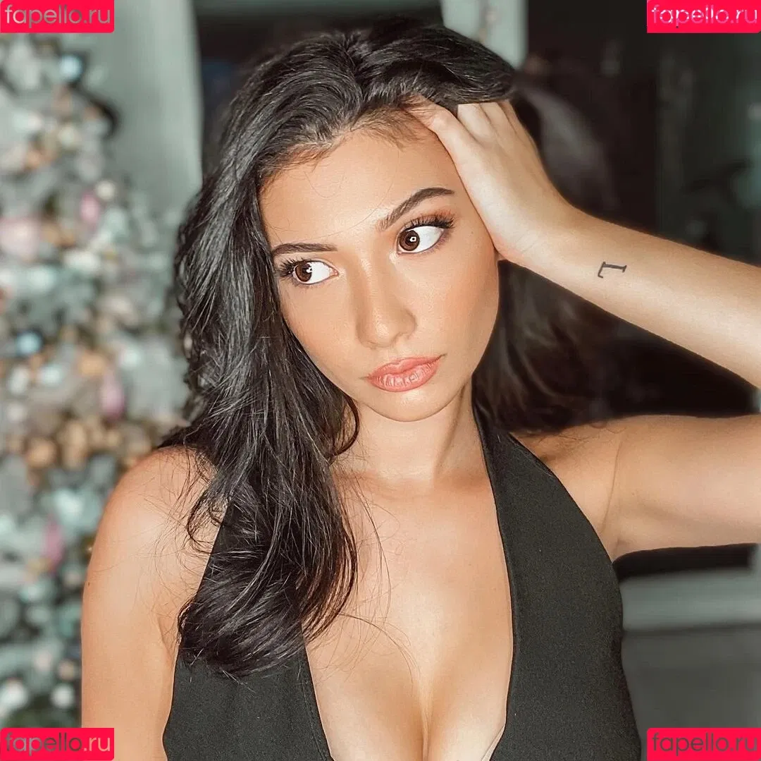 Paola Maria Onlyfans Photo Gallery 