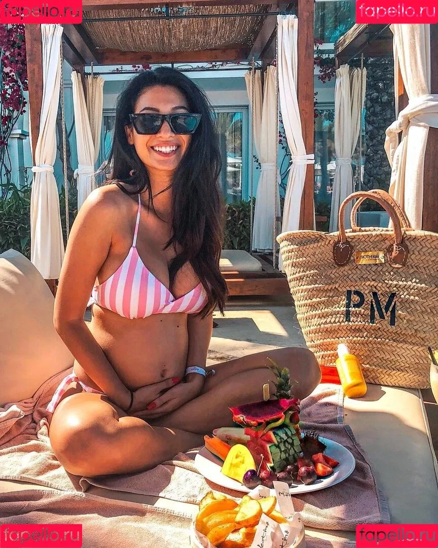 Paola Maria Onlyfans Photo Gallery 