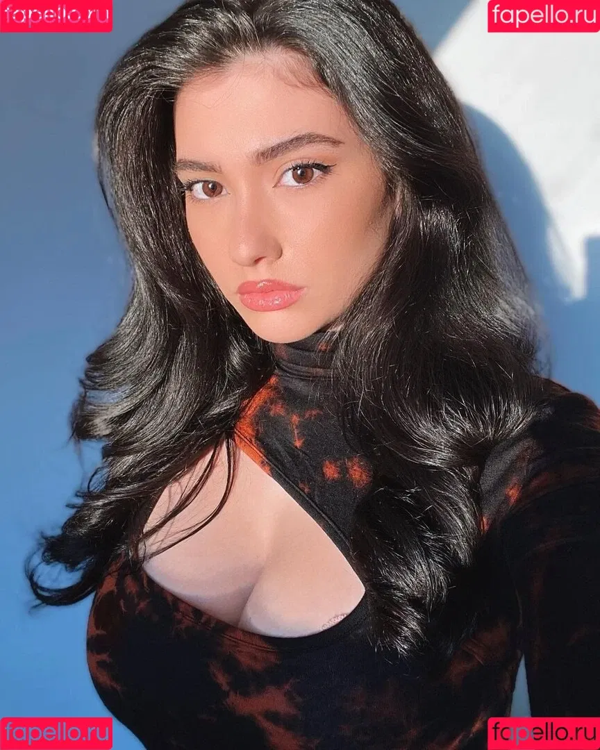 Paola Maria Onlyfans Photo Gallery 