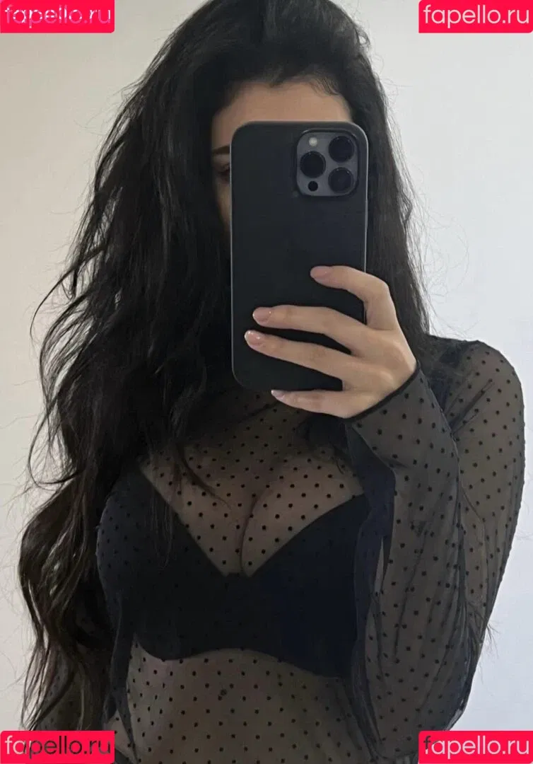 Paola Maria Onlyfans Photo Gallery 