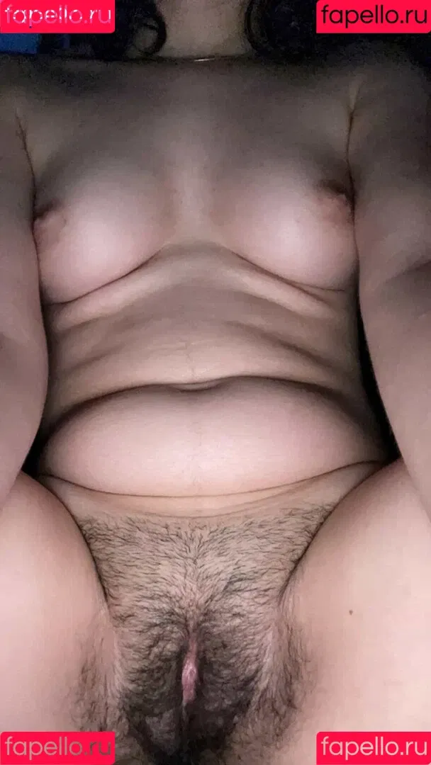 thebeautyqueenzelle Onlyfans Photo Gallery 